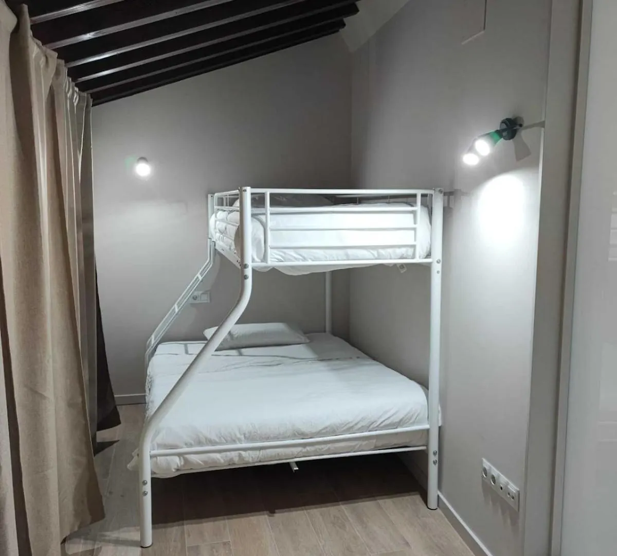 T4 Apartamento En Toledo Centro 0*,